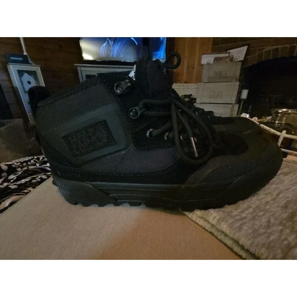 Vans Half Cab Gore-Tex MTE-3 Triple Black Men's 8 Women's 9.5 NWT‎